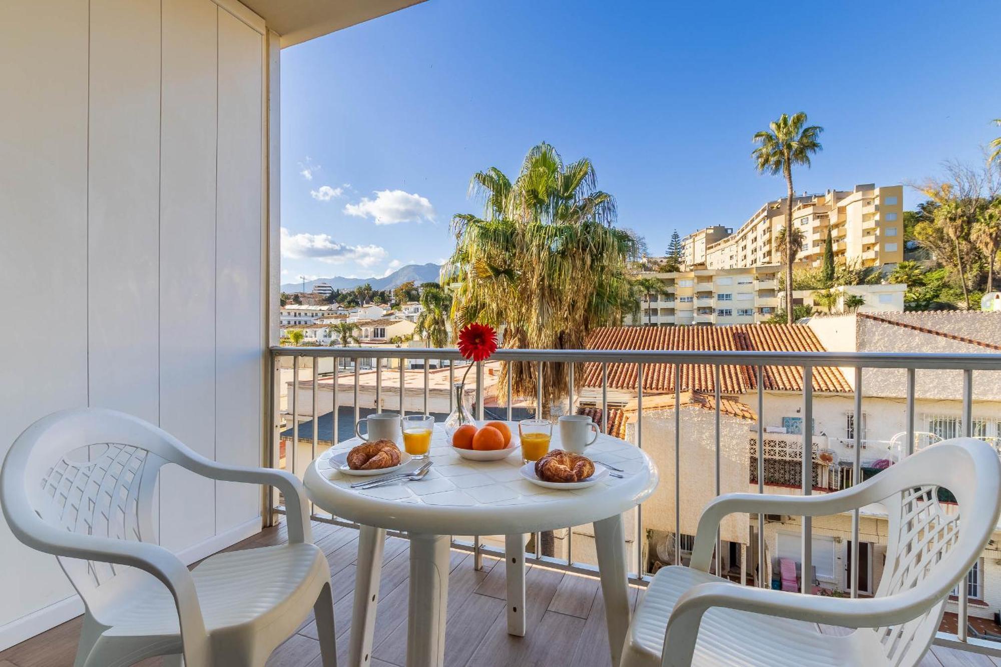 Carihuela Palace 418 - Playa * Torremolinos